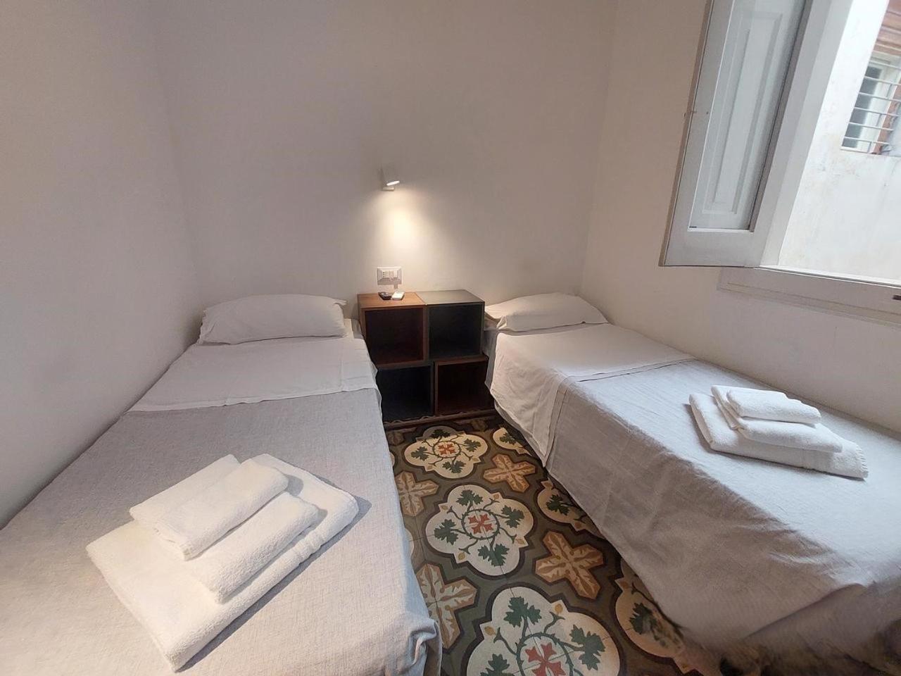 Bari Landlord 242 - Central Station Apartments Exteriör bild
